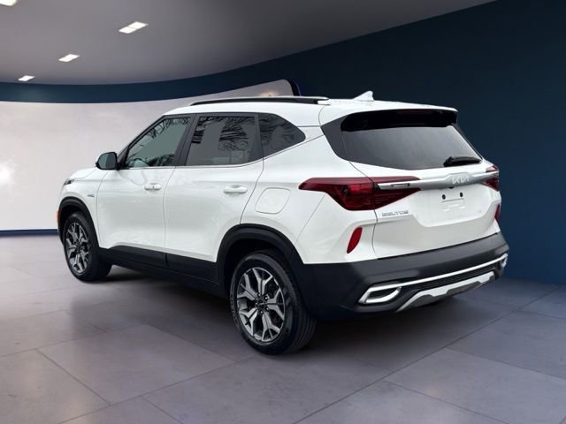 Certified 2023 Kia Seltos EX image 3