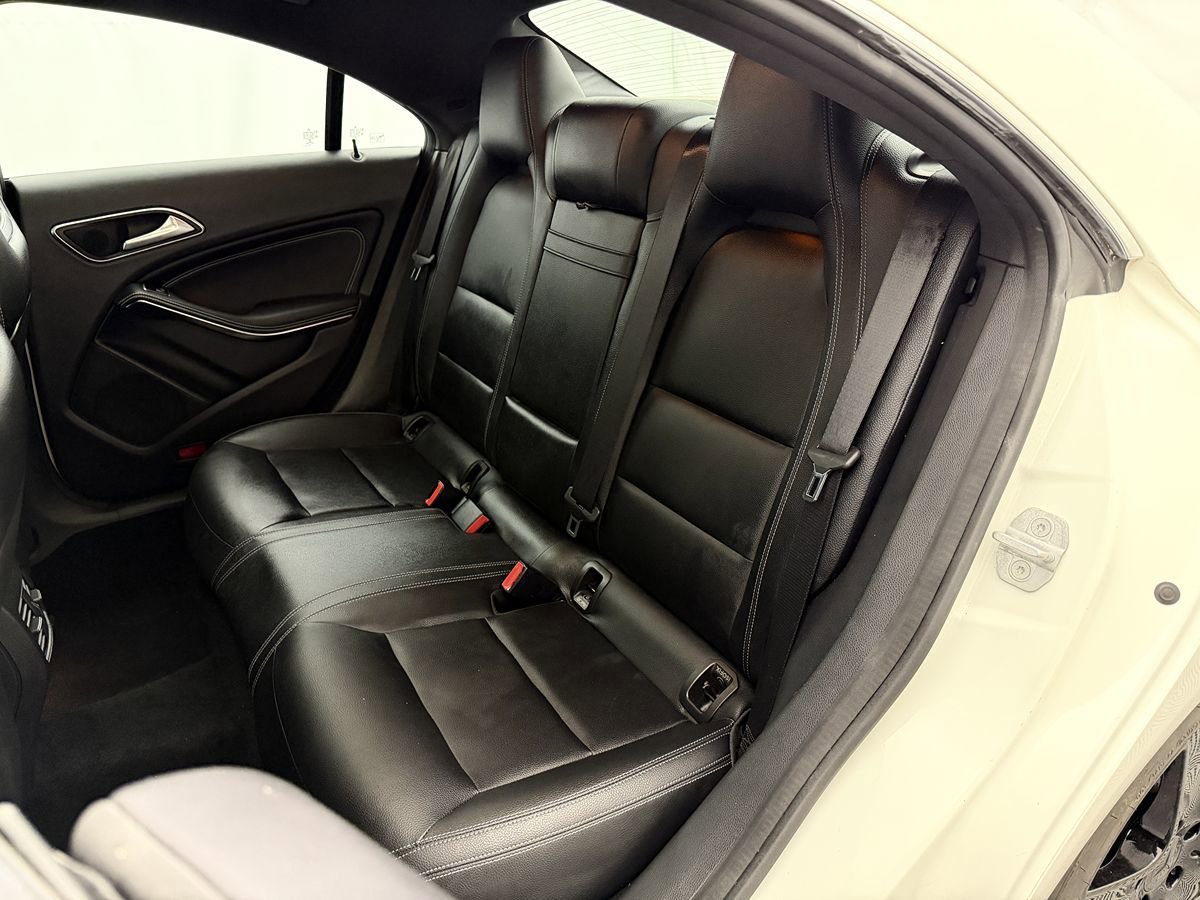 Used 2017 Mercedes-Benz CLA 250 4MATIC image 23
