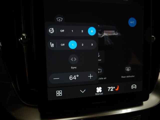 Used 2025 Volvo XC90 B5 Plus image 32