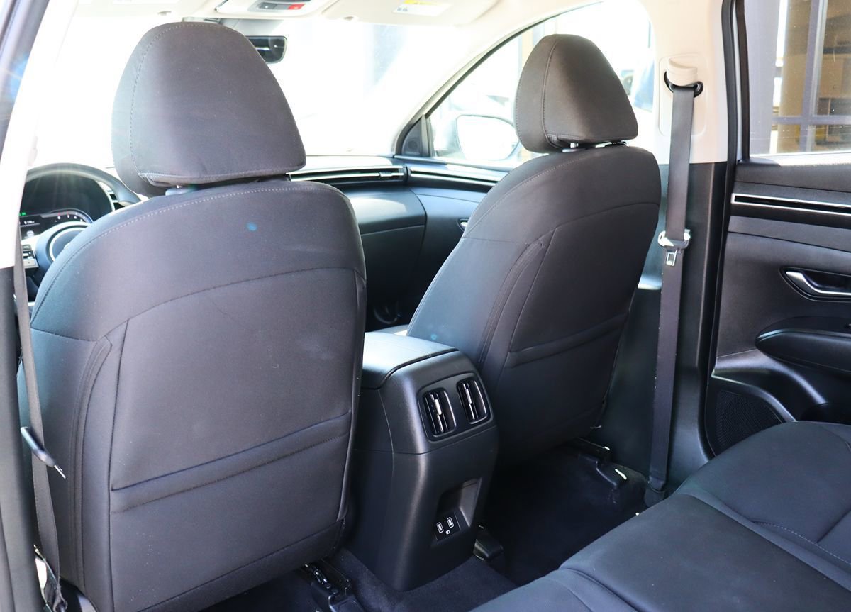 Used 2023 Hyundai Tucson SEL AWD/4WD image 32