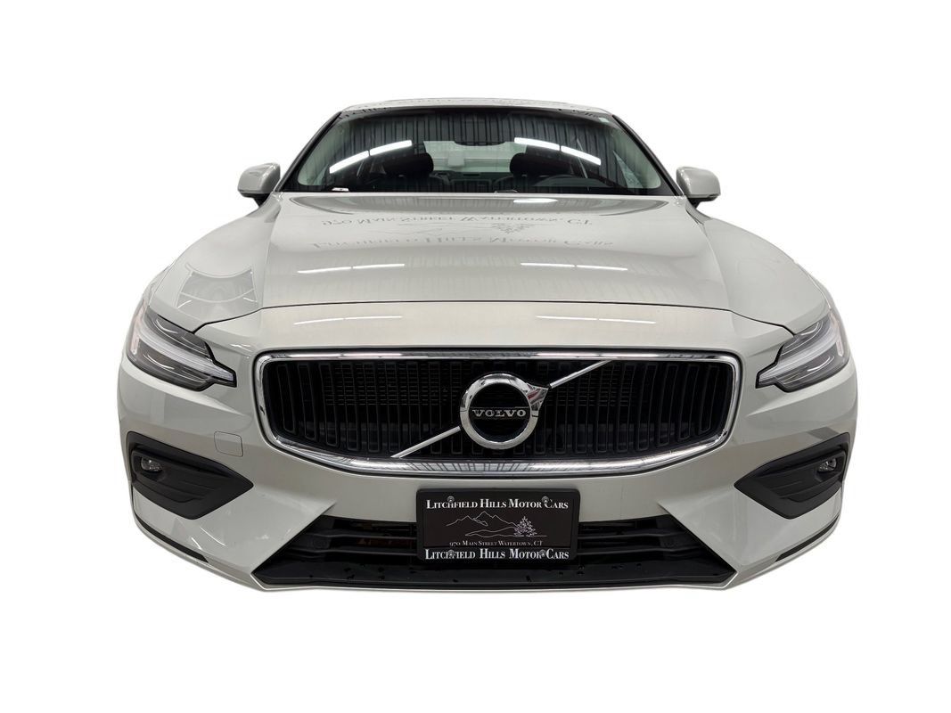 Used 2021 Volvo S60 T6 Momentum AWD/4WD image 8