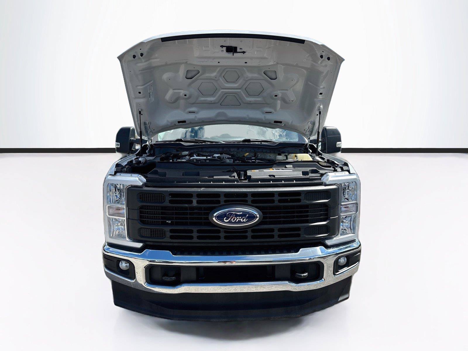 Used 2024 Ford F250 XL w/ FX4 Off-Road Package AWD/4WD image 30