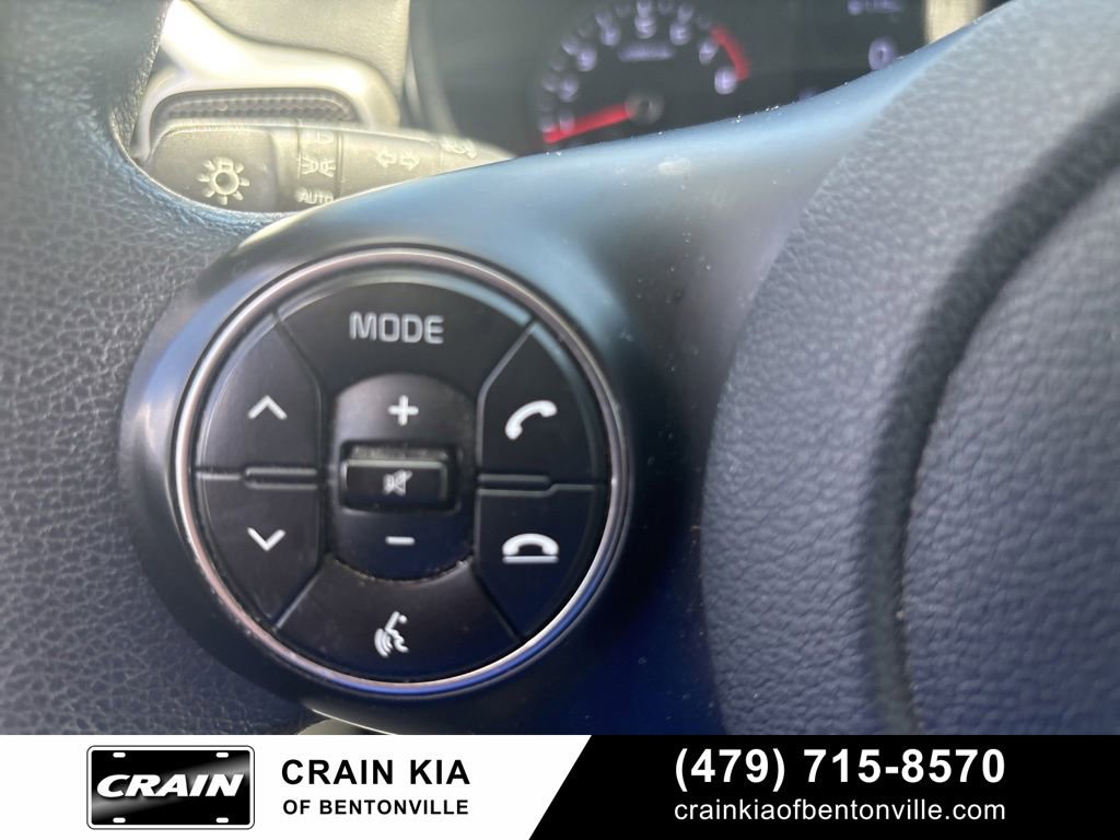 Certified 2022 Kia Soul LX w/ Technology Package FWD image 22