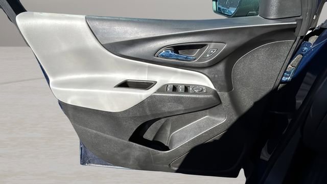 Used 2022 Chevrolet Equinox LS image 15
