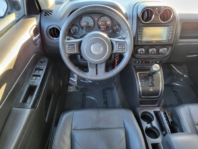 Certified 2017 Jeep Patriot High Altitude FWD image 22