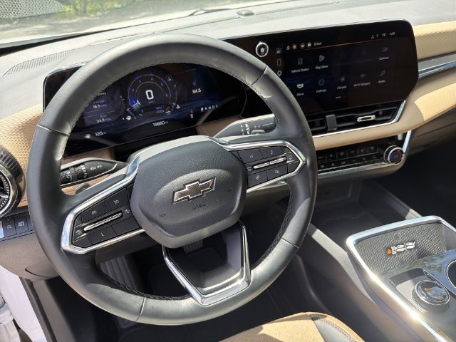 Certified 2025 Chevrolet Equinox ACTIV w/ Safety and Technology Package FWD image 18