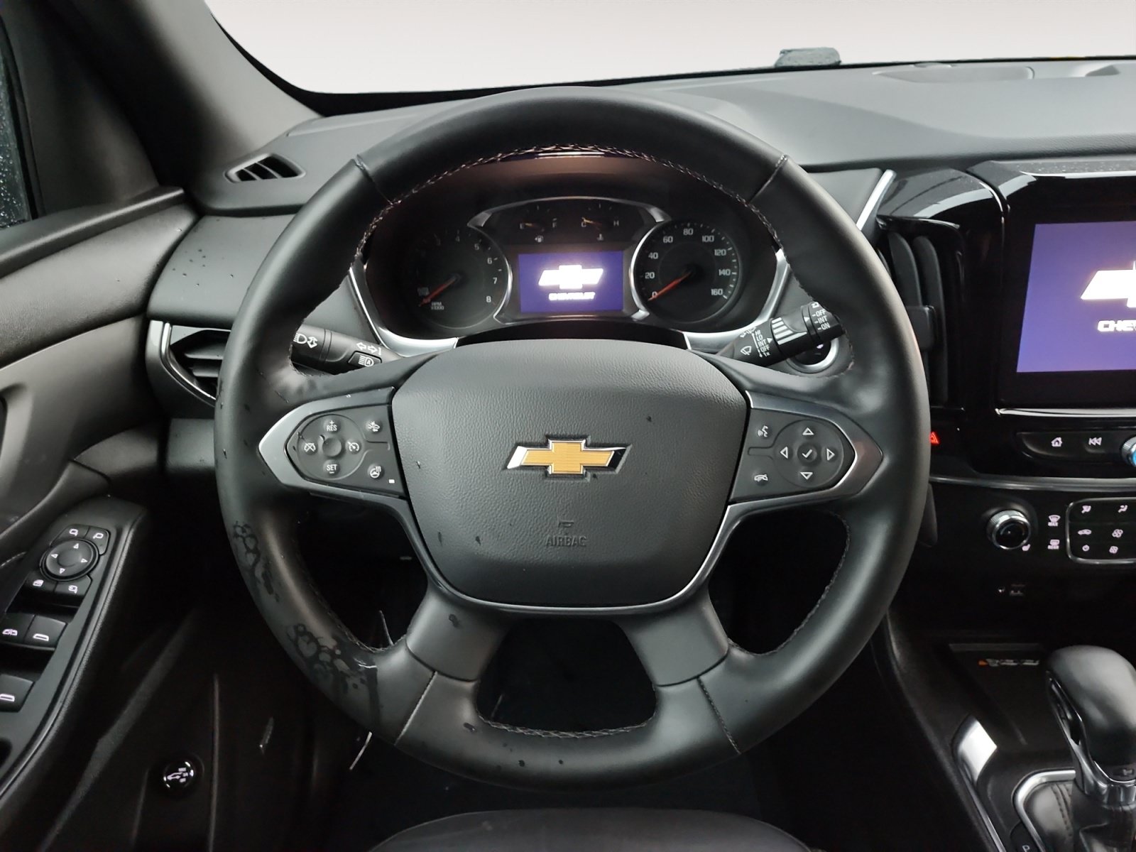 Used 2023 Chevrolet Traverse LT w/ LT Premium Package AWD/4WD image 12