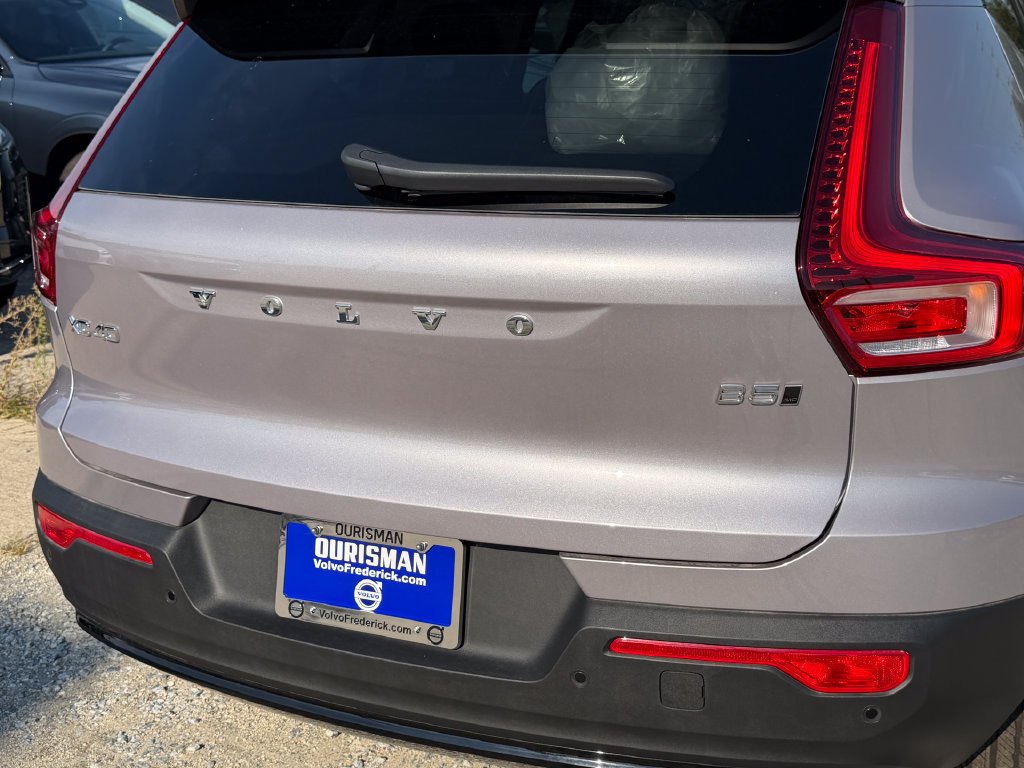 New 2026 Volvo XC40 B5 Plus w/ Climate Package AWD/4WD image 5