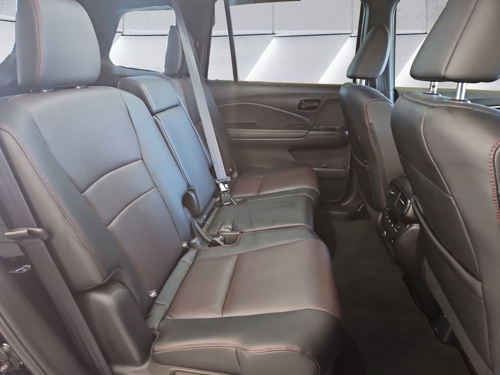 Used 2024 Honda Passport Black Edition image 16