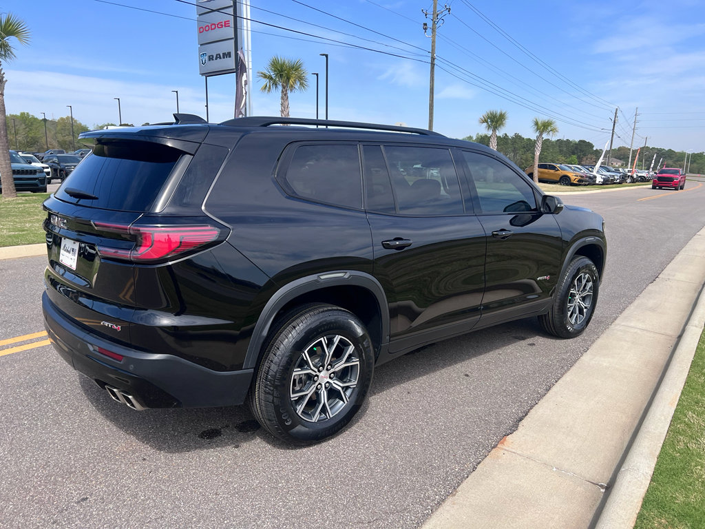 Used 2024 GMC Acadia AT4 image 6