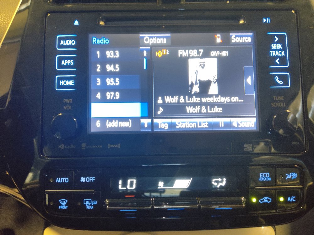 Used 2017 Toyota Prius Three image 25