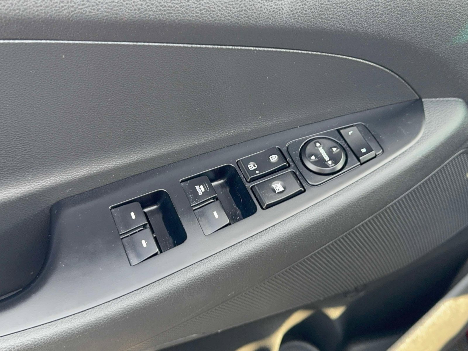 Used 2019 Hyundai Tucson Value image 16