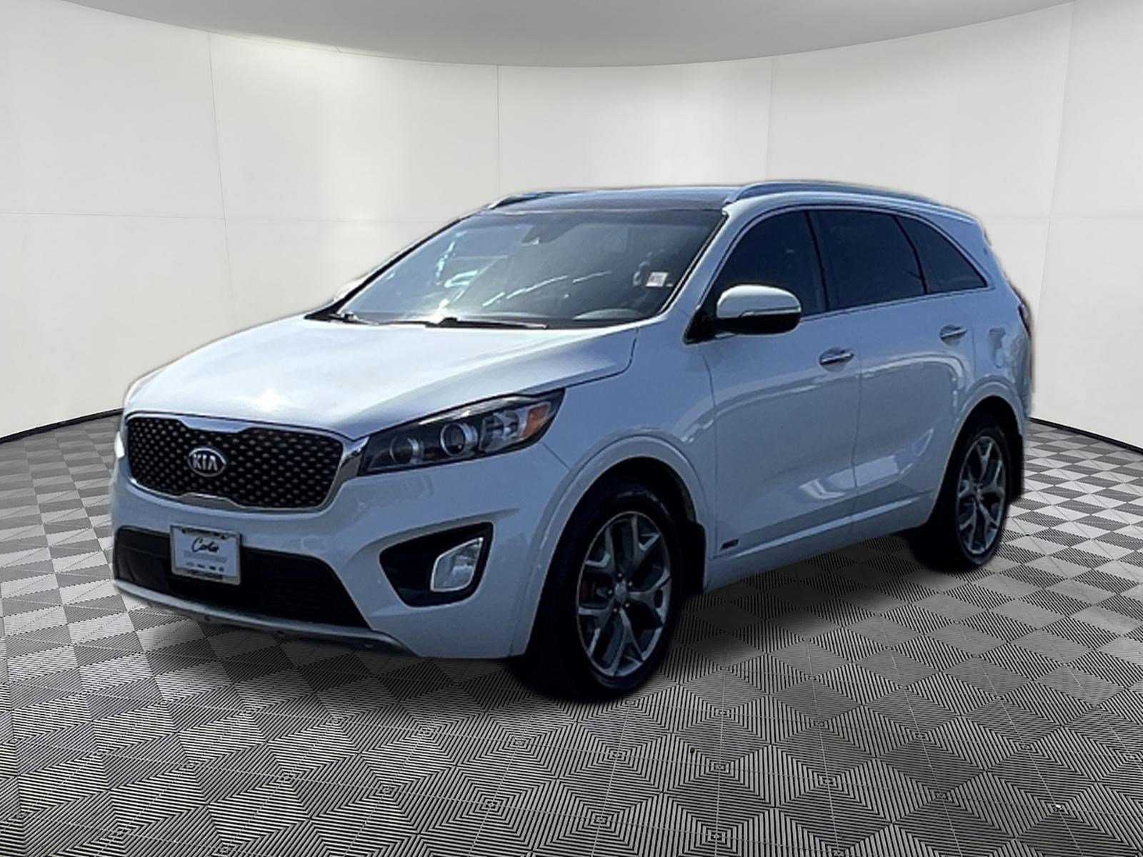 Used 2017 Kia Sorento SX AWD/4WD image 3