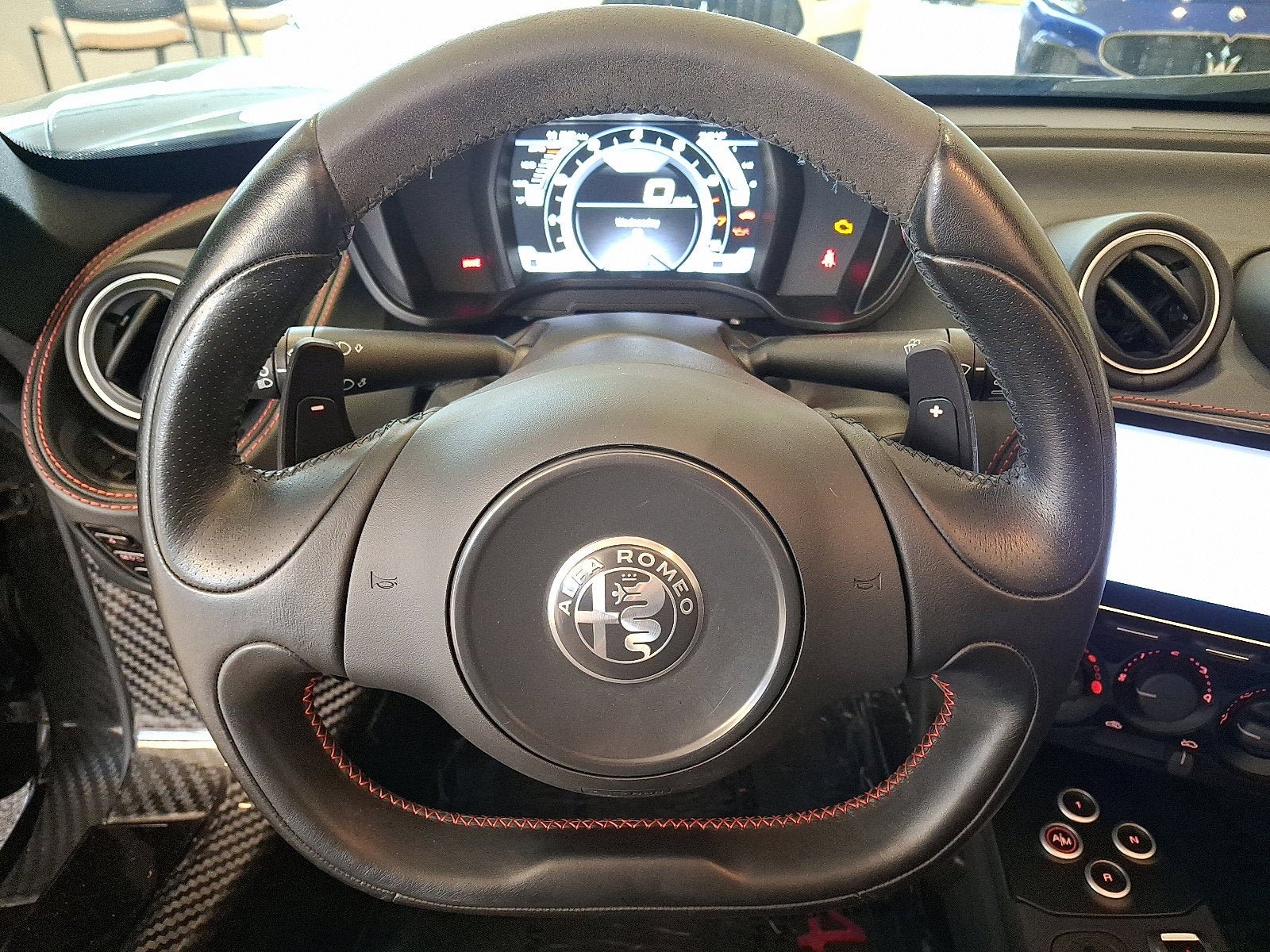 Used 2018 Alfa Romeo 4C Spider w/ Spider Track Package 3 RWD image 16