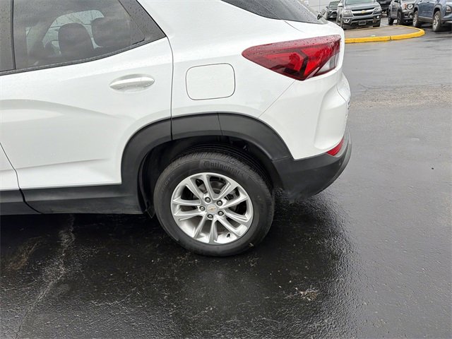 Used 2025 Chevrolet TrailBlazer LS w/ LS Convenience Package image 6