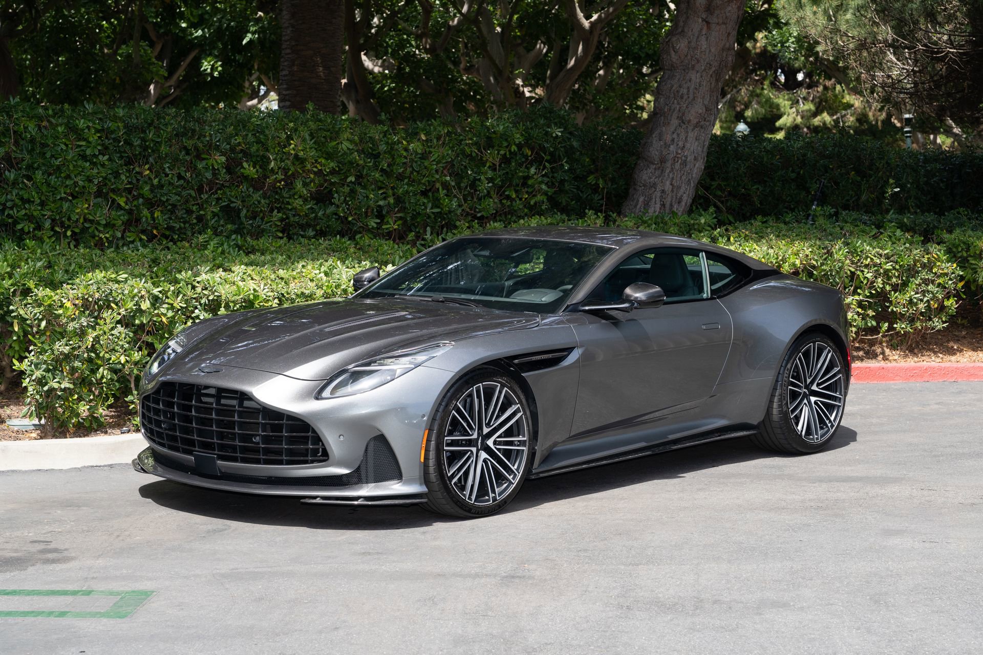 Used 2024 Aston Martin DB12 Coupe RWD image 7