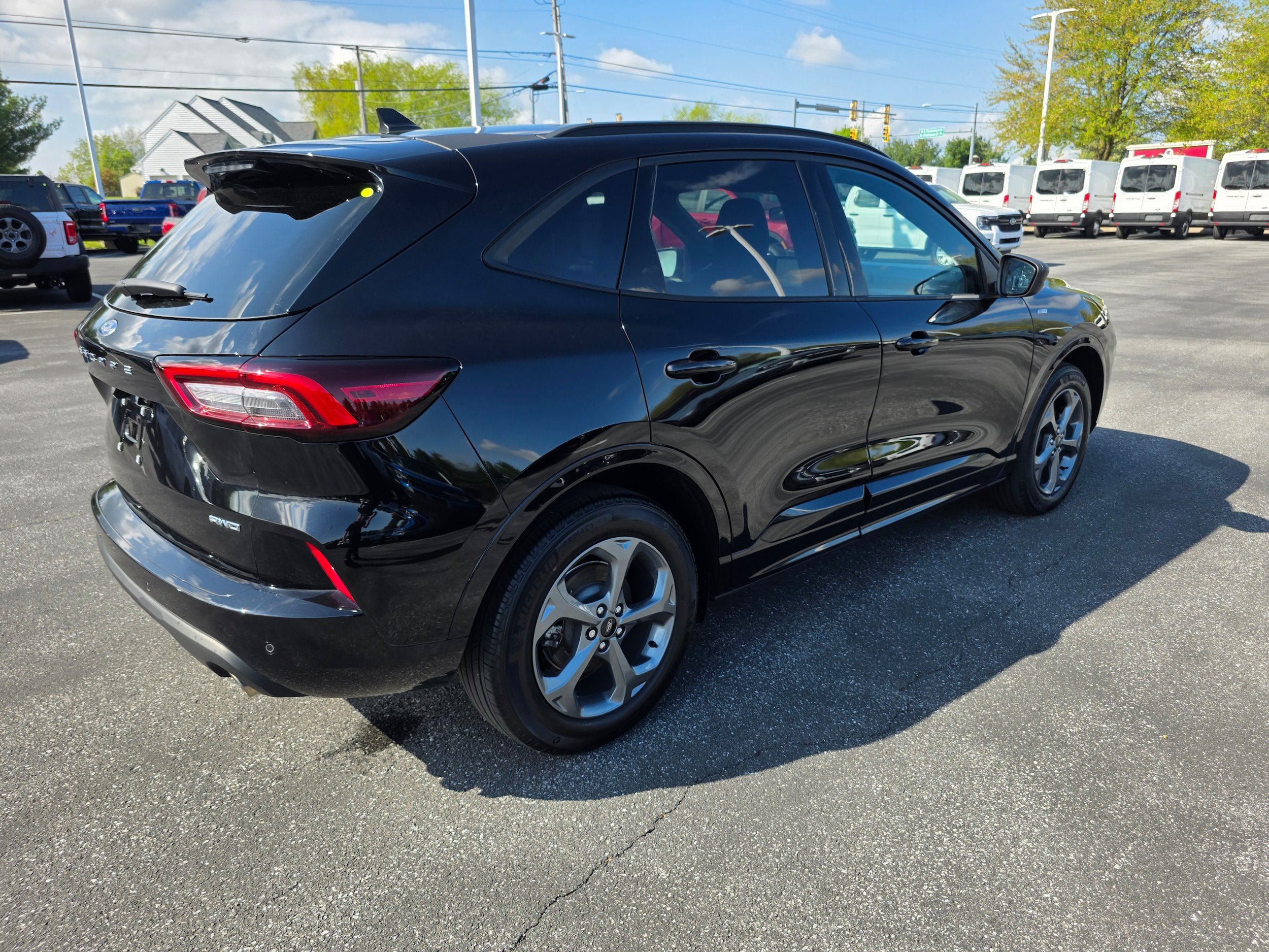Certified 2024 Ford Escape ST-Line w/ Tech Pack #1 AWD/4WD image 5