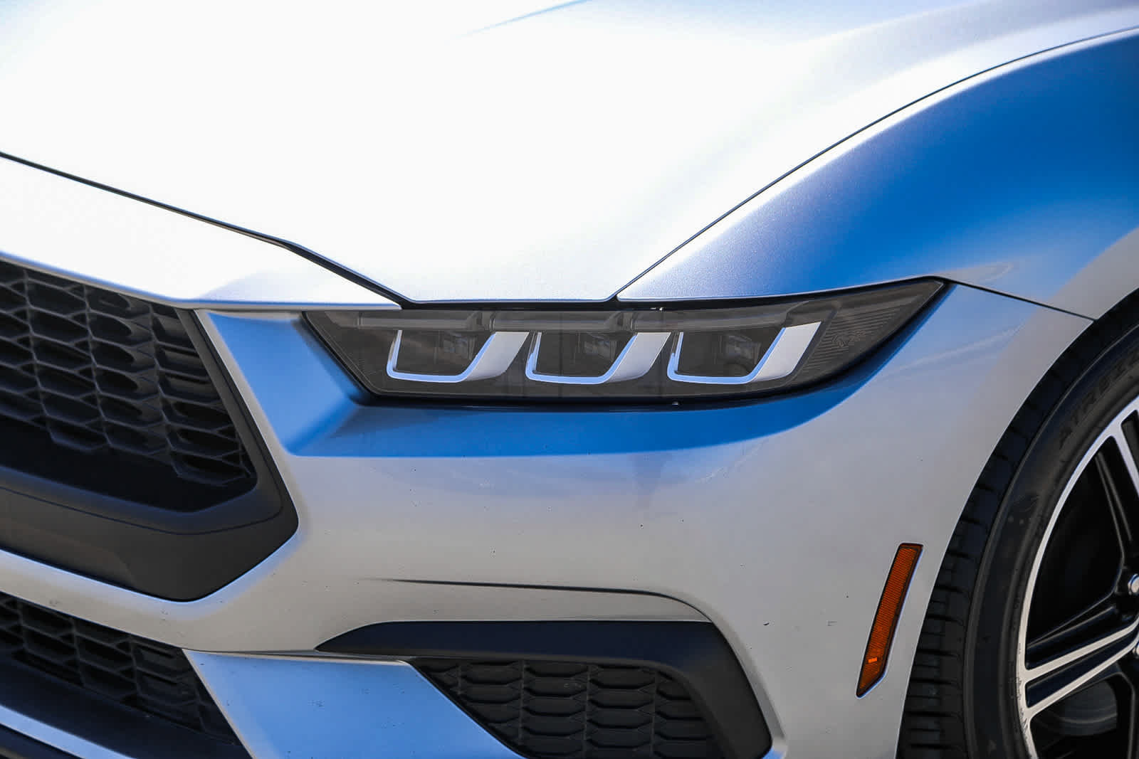 Used 2024 Ford Mustang Premium RWD image 8