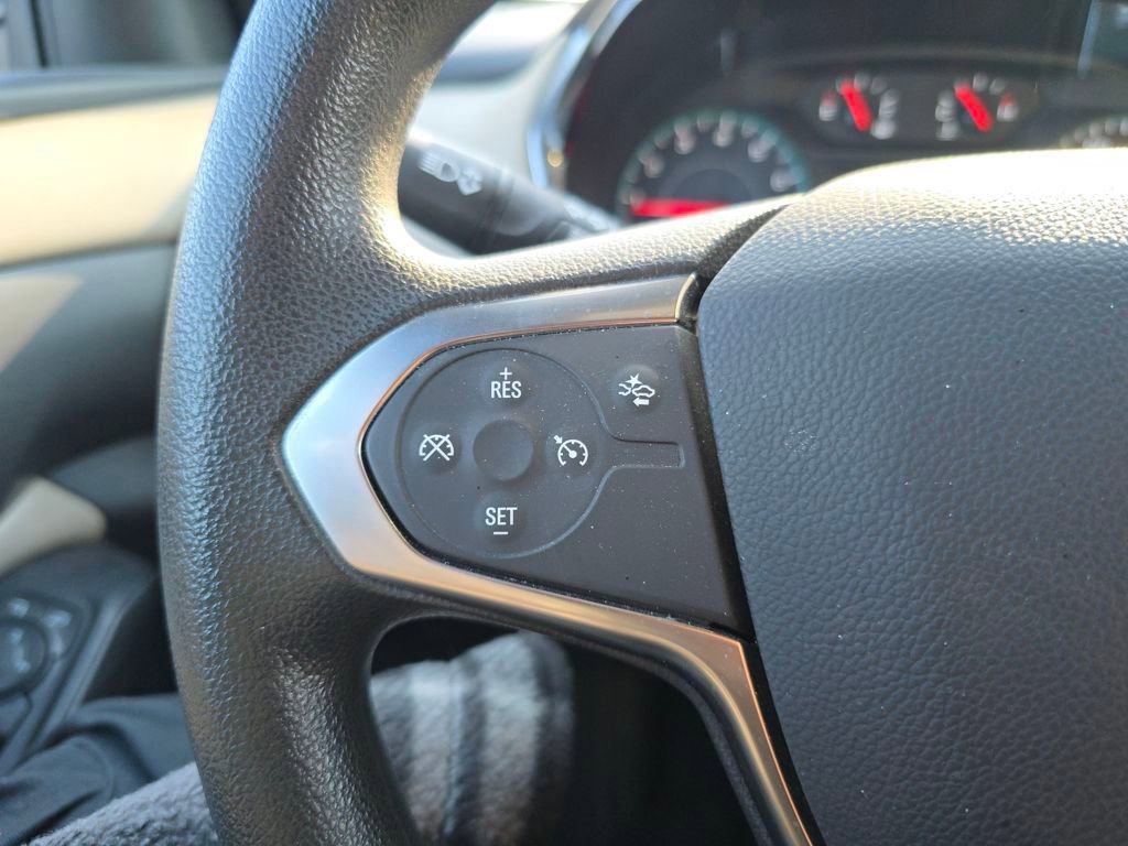 Used 2023 Chevrolet Traverse LS image 15