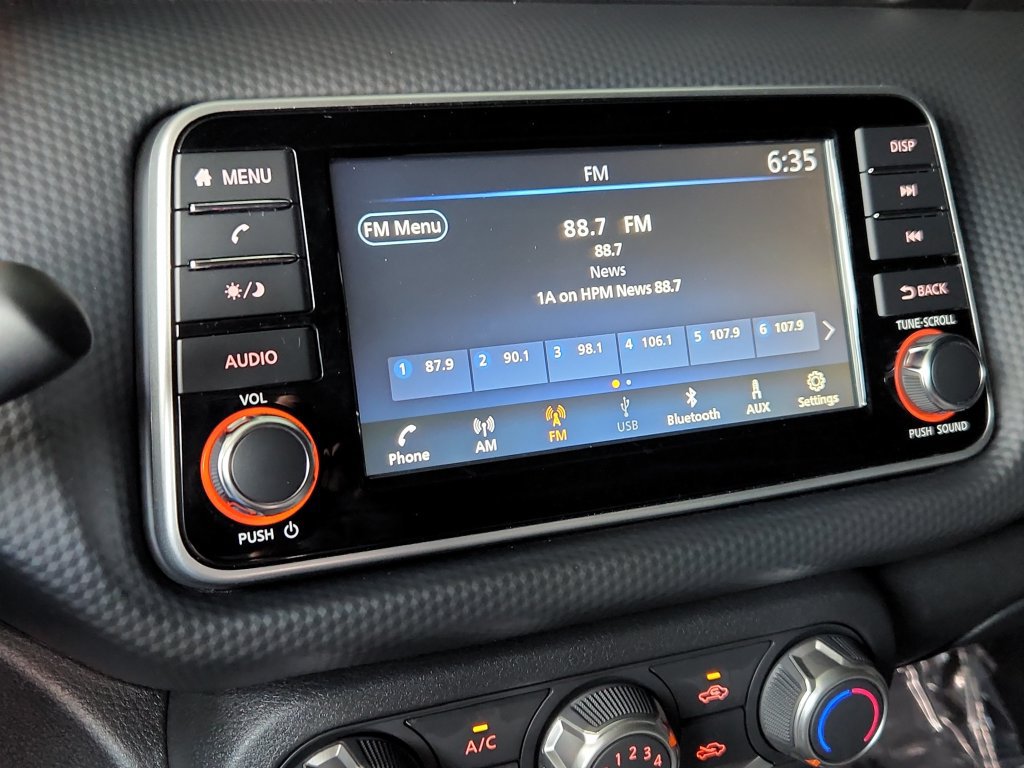 Used 2024 Nissan Kicks S FWD image 18