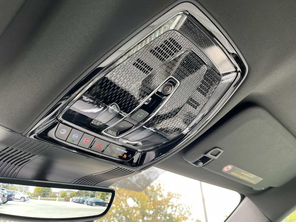 New 2026 Cadillac Vistiq Sport image 31