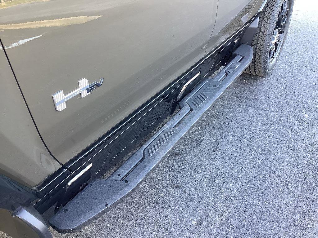 New 2025 GMC Hummer EV 2X AWD/4WD image 20