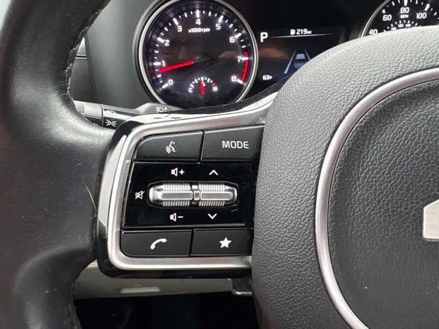Certified 2023 Kia Carnival LX FWD image 20