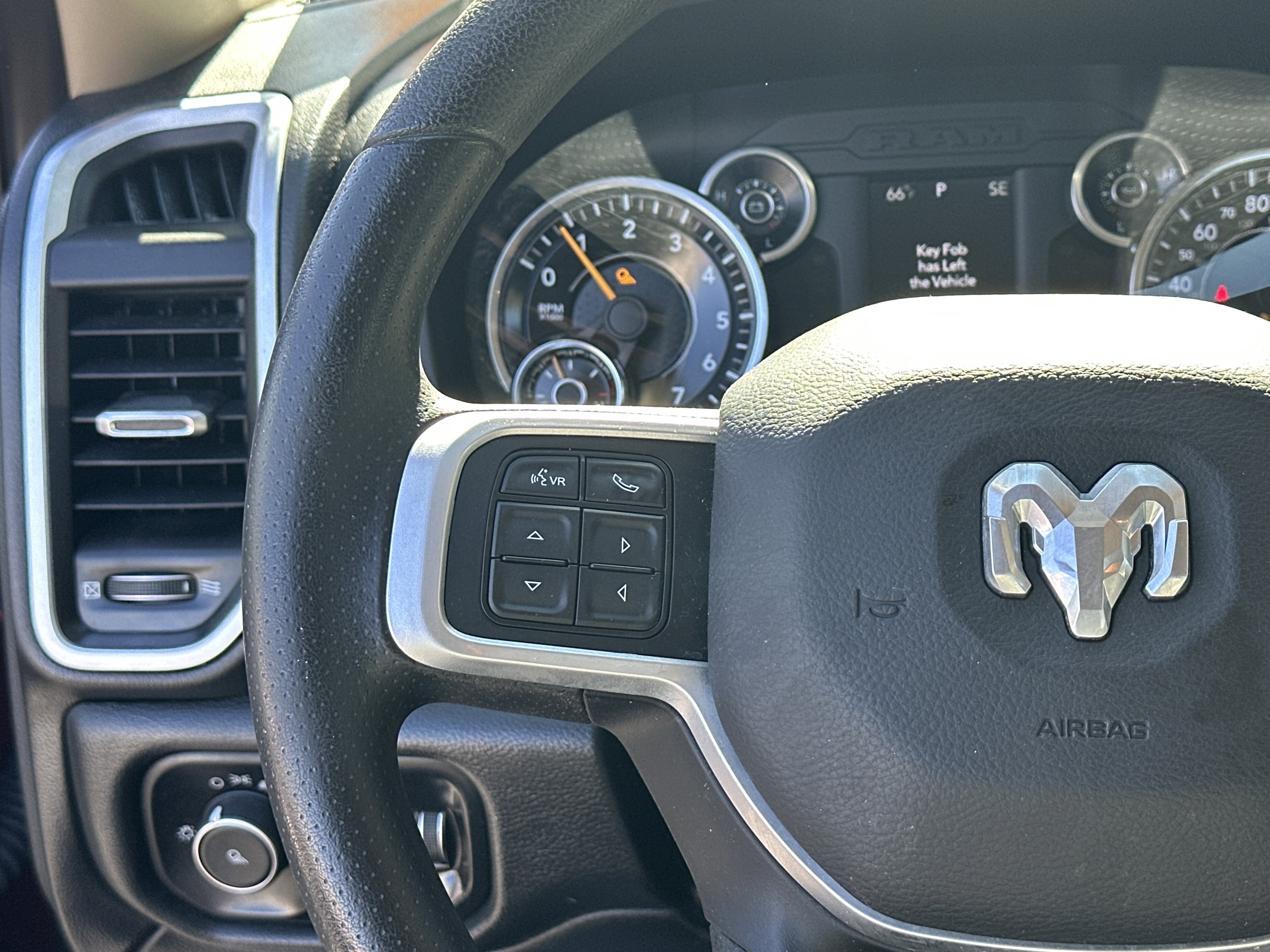 Used 2019 RAM 2500 Big Horn image 28