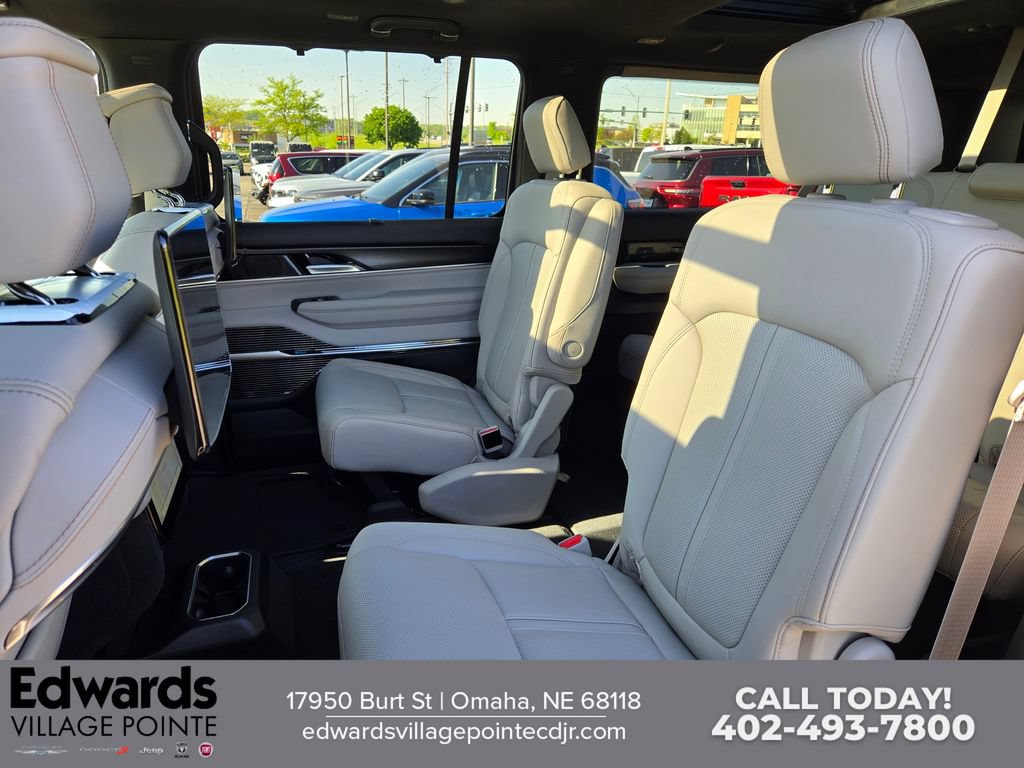 New 2026 Jeep Grand Wagoneer L Summit w/ Rear Seat Video Group I AWD/4WD image 28