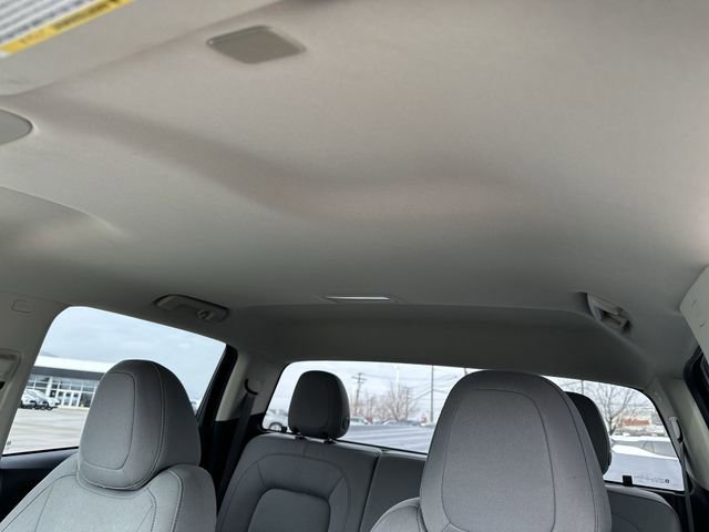 Used 2020 Chevrolet Colorado W/T w/ Custom Special Edition image 19