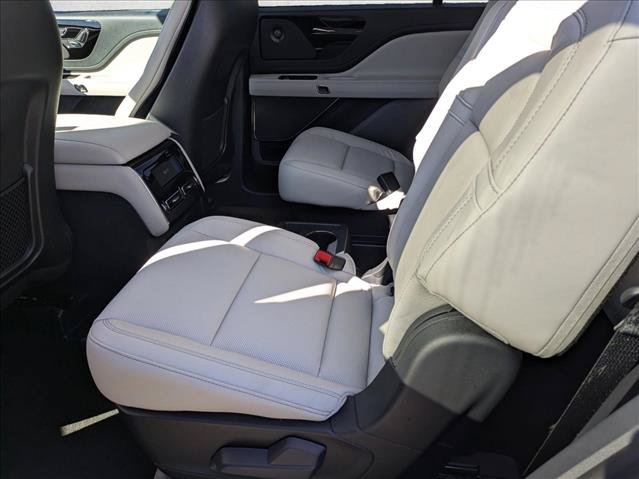 New 2026 Lincoln Aviator Reserve RWD image 14