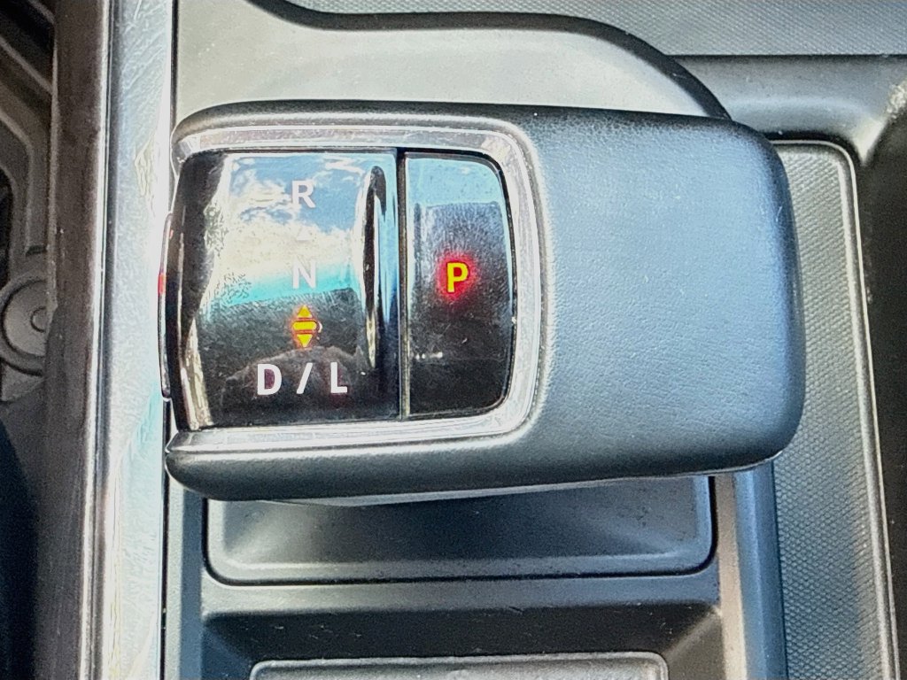 Used 2024 Chevrolet Silverado 1500 LTZ AWD/4WD image 18
