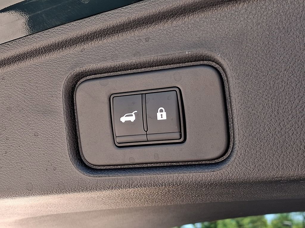 Used 2025 Nissan Pathfinder Rock Creek AWD/4WD image 30