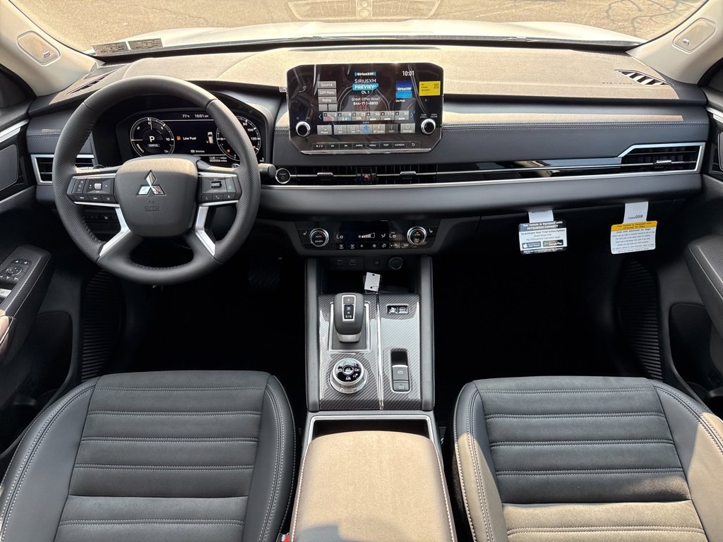 New 2025 Mitsubishi Outlander SE image 25