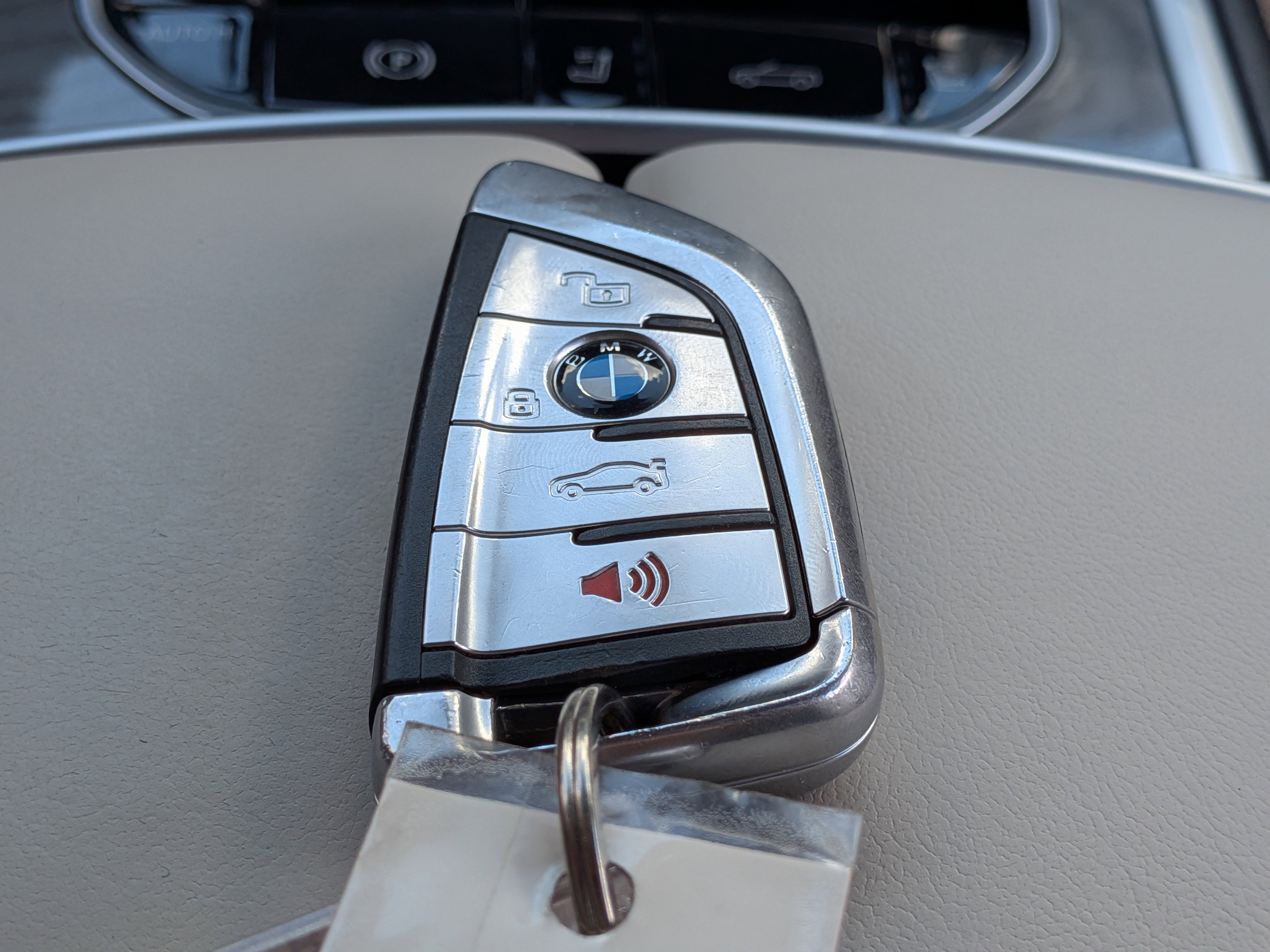 Used 2023 BMW 840i Convertible w/ Comfort Seating Package RWD image 32