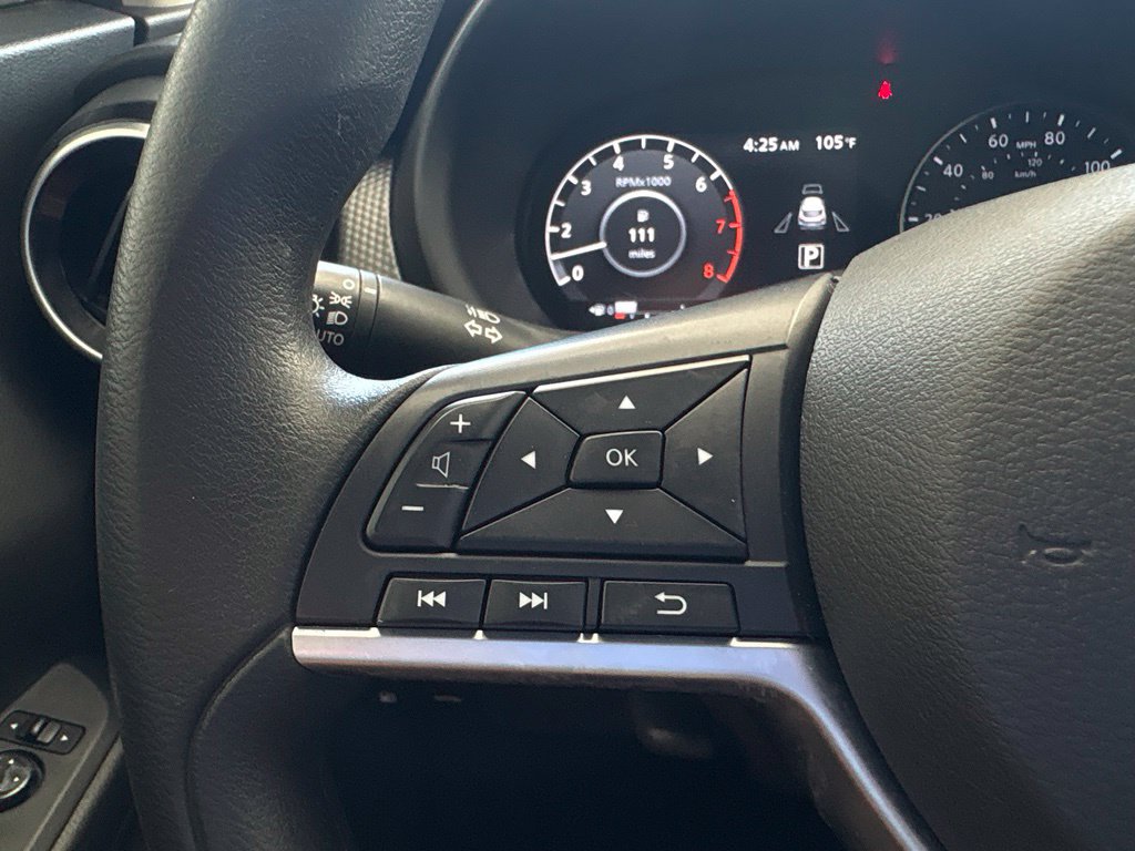 Used 2023 Nissan Kicks SV FWD image 4