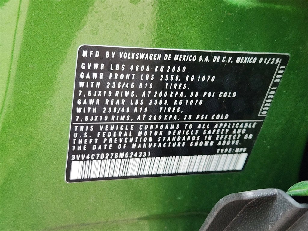 Used 2025 Volkswagen Taos SEL image 32