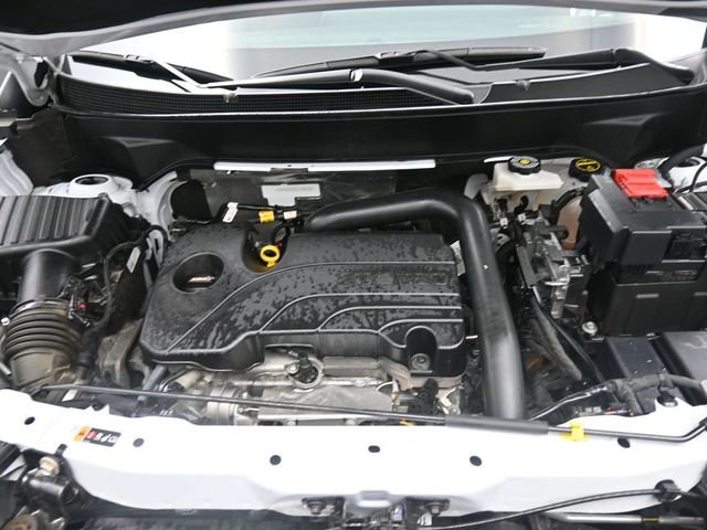 Used 2025 Chevrolet Equinox LT w/ Convenience Package II image 31