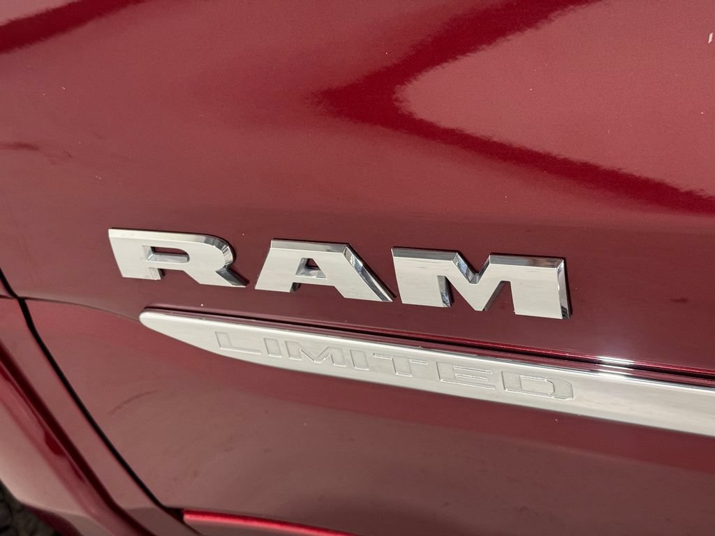 Used 2022 RAM 1500 Limited w/ Body-Colour Bumper Group AWD/4WD image 31