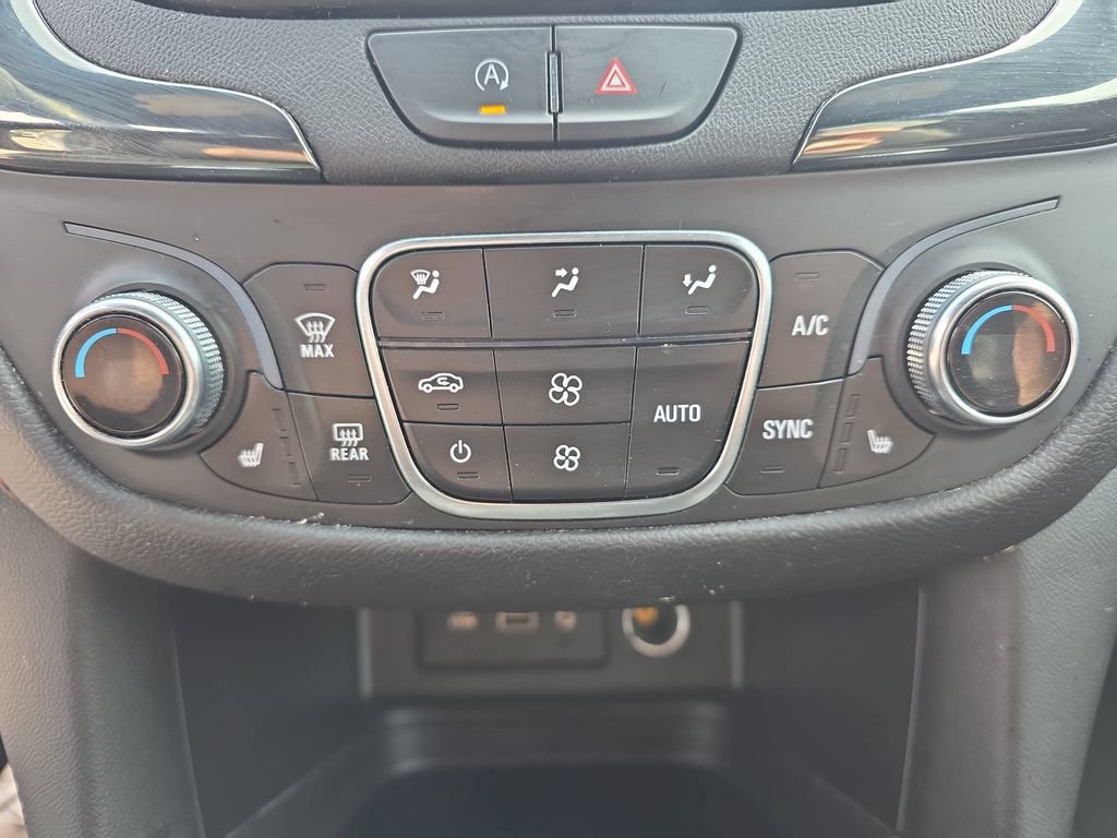 Certified 2023 Chevrolet Equinox RS w/ LPO, Floor Liner Package AWD/4WD image 37