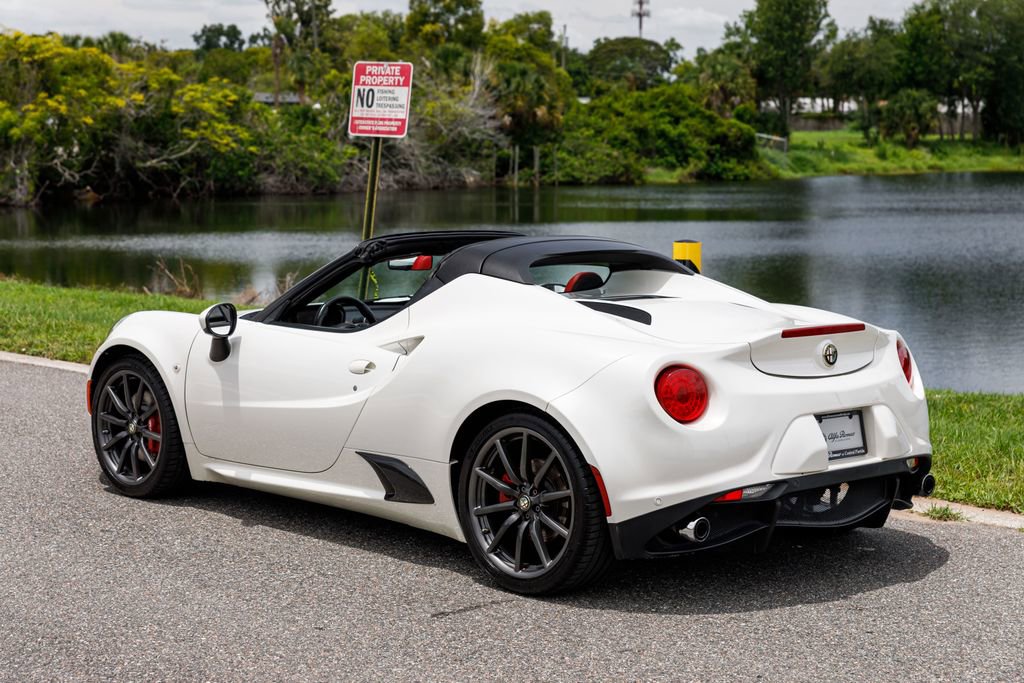 Used 2016 Alfa Romeo 4C Spider w/ Convenience Group - Spider RWD image 5