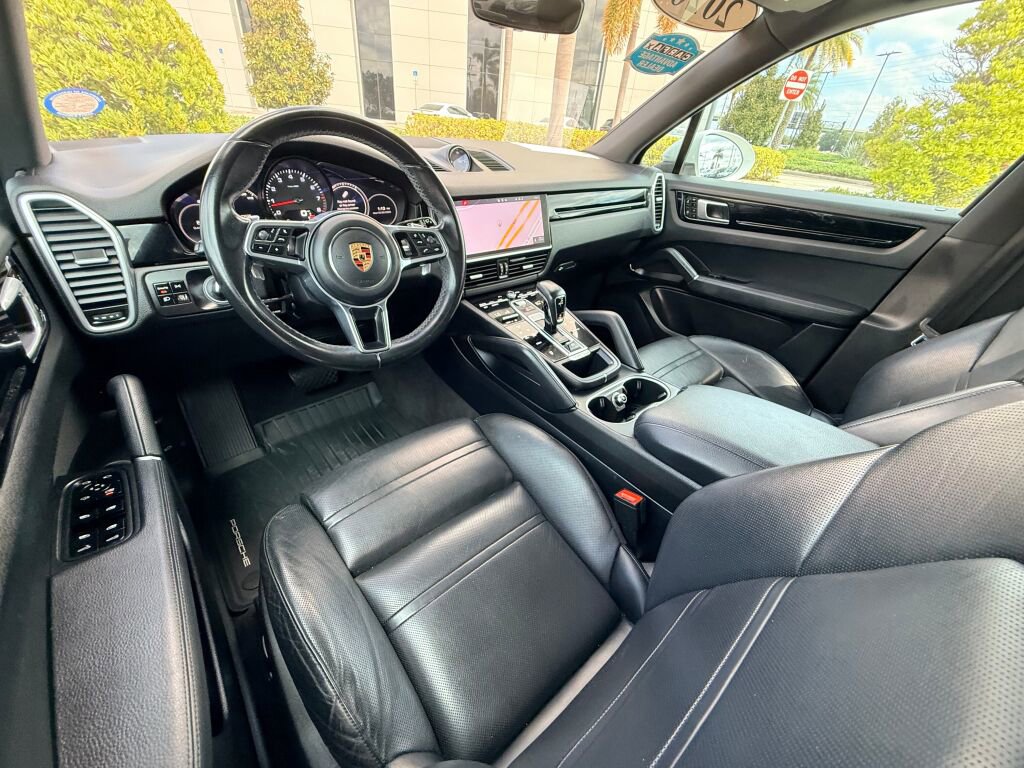 Used 2020 Porsche Cayenne image 20