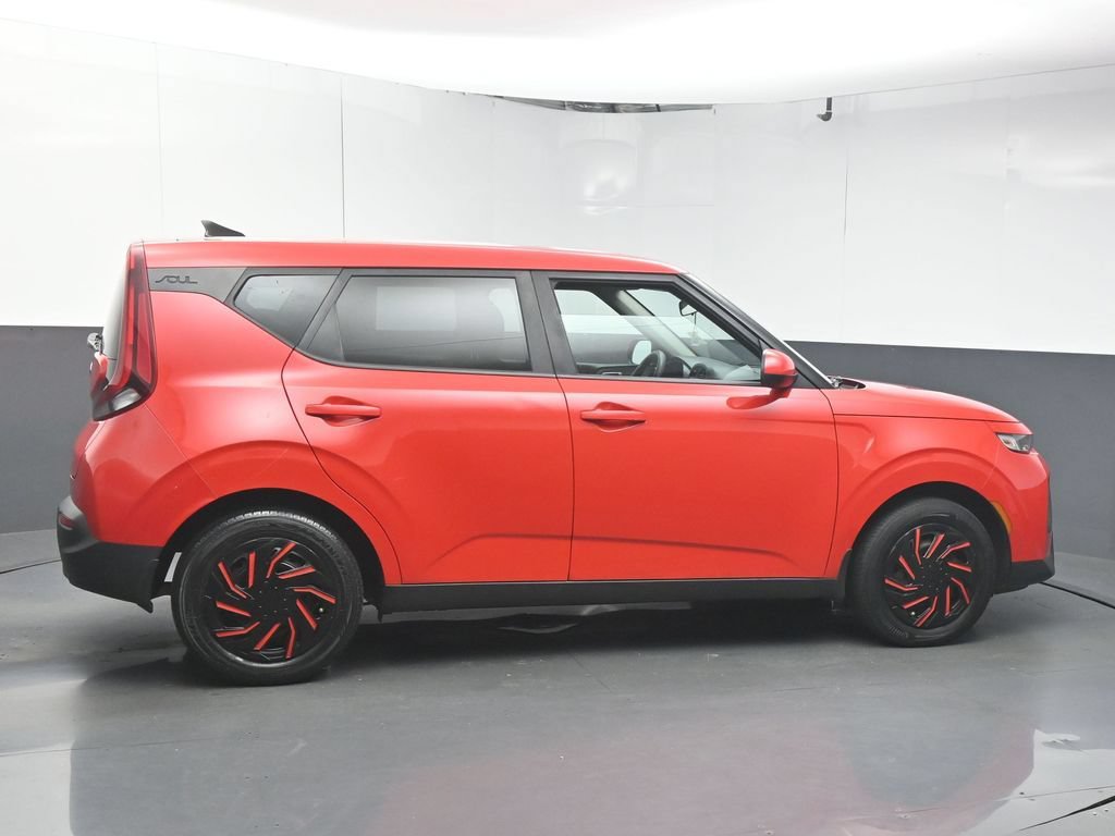 Used 2020 Kia Soul LX FWD image 8