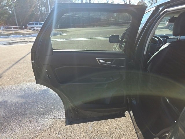 Used 2024 Ford Edge SEL image 23