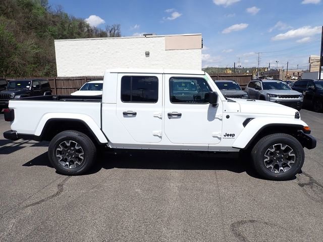 New 2026 Jeep Gladiator Sport AWD/4WD image 8