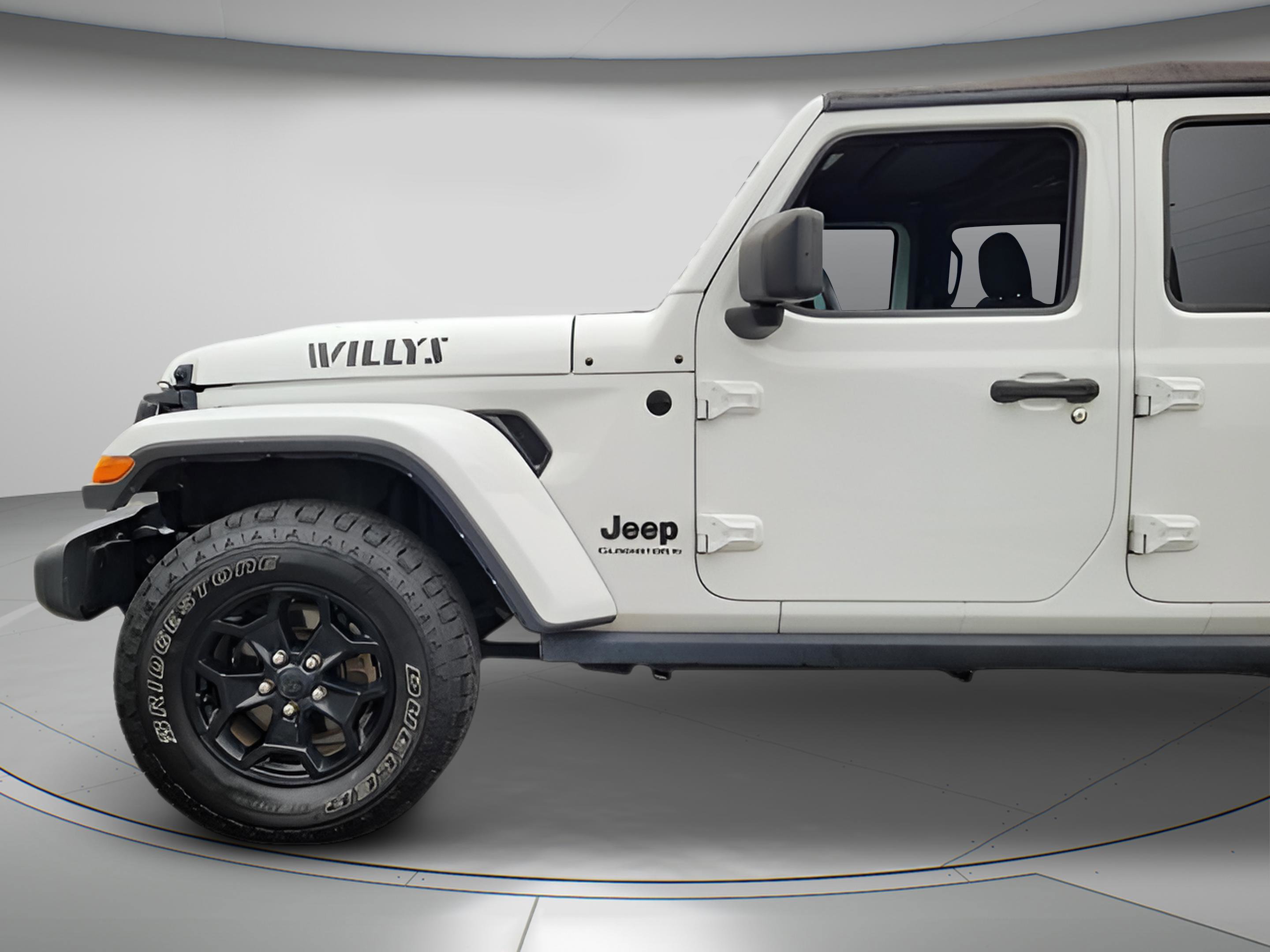 Used 2023 Jeep Gladiator Sport image 25