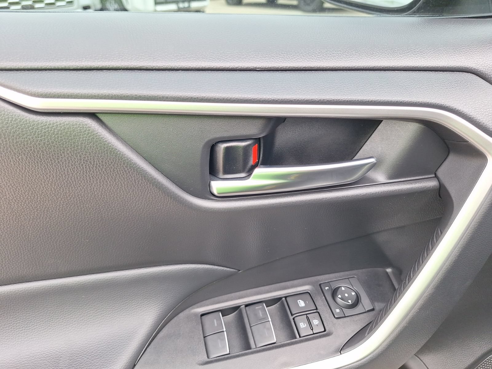 Used 2024 Toyota RAV4 AWD Hybrid image 18