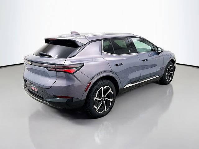 Used 2024 Chevrolet Equinox EV LT image 9