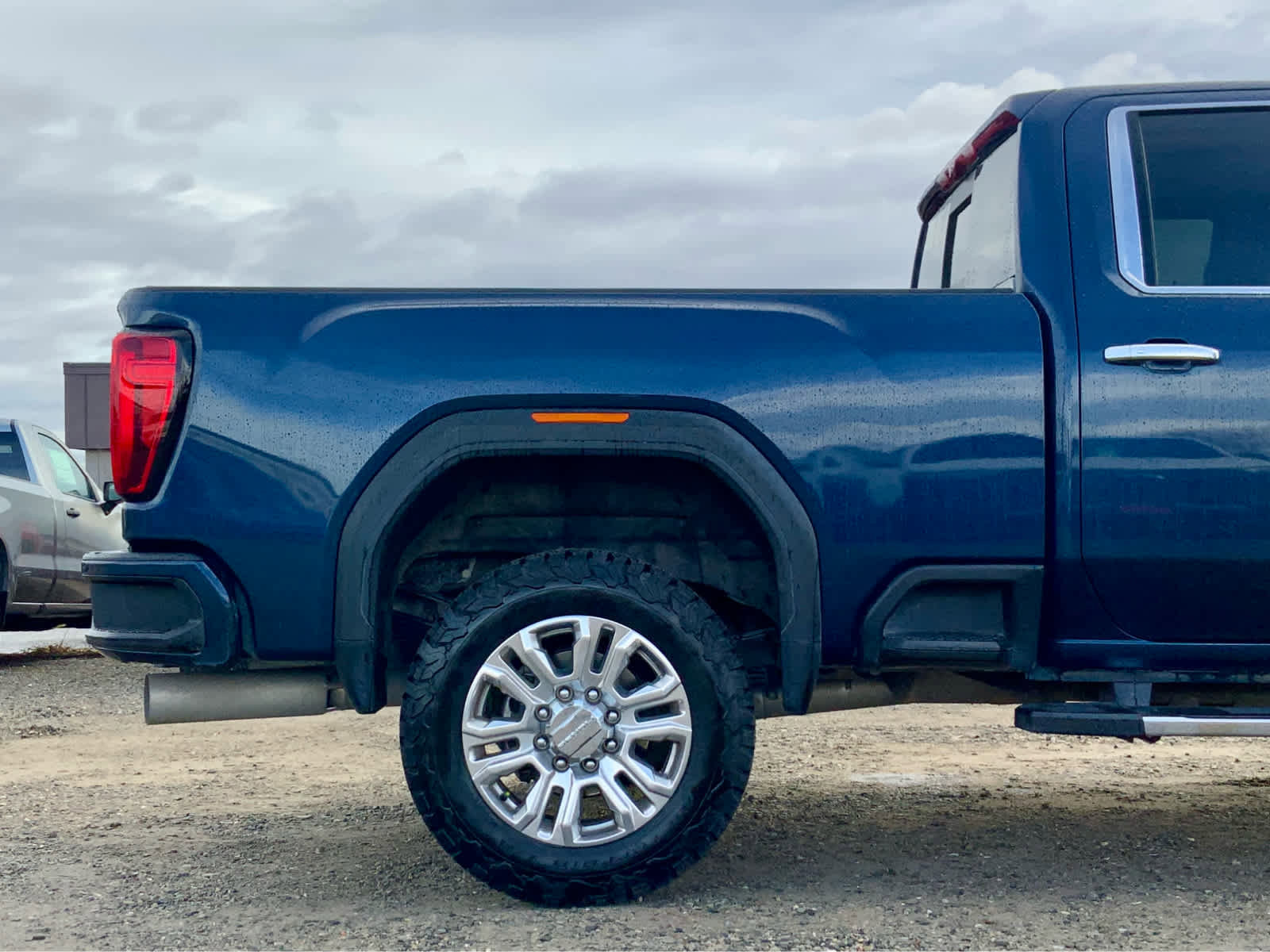 Used 2023 GMC Sierra 3500 Denali w/ Denali Ultimate Package image 11