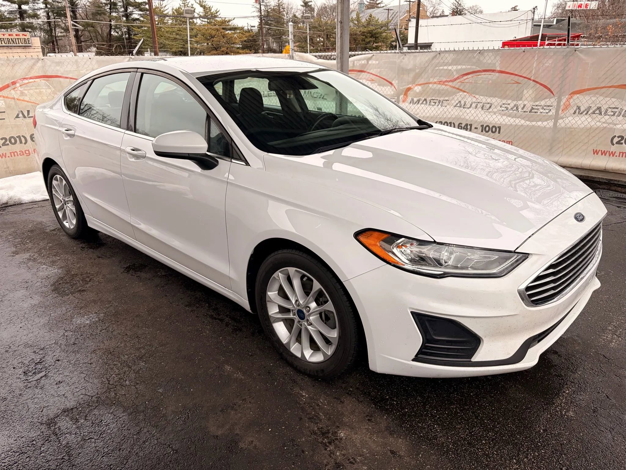 Used 2020 Ford Fusion SE image 51